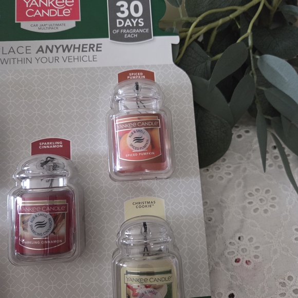 Yankee Candle Car Jar Air Fresheners Set - Picture 3 of 4